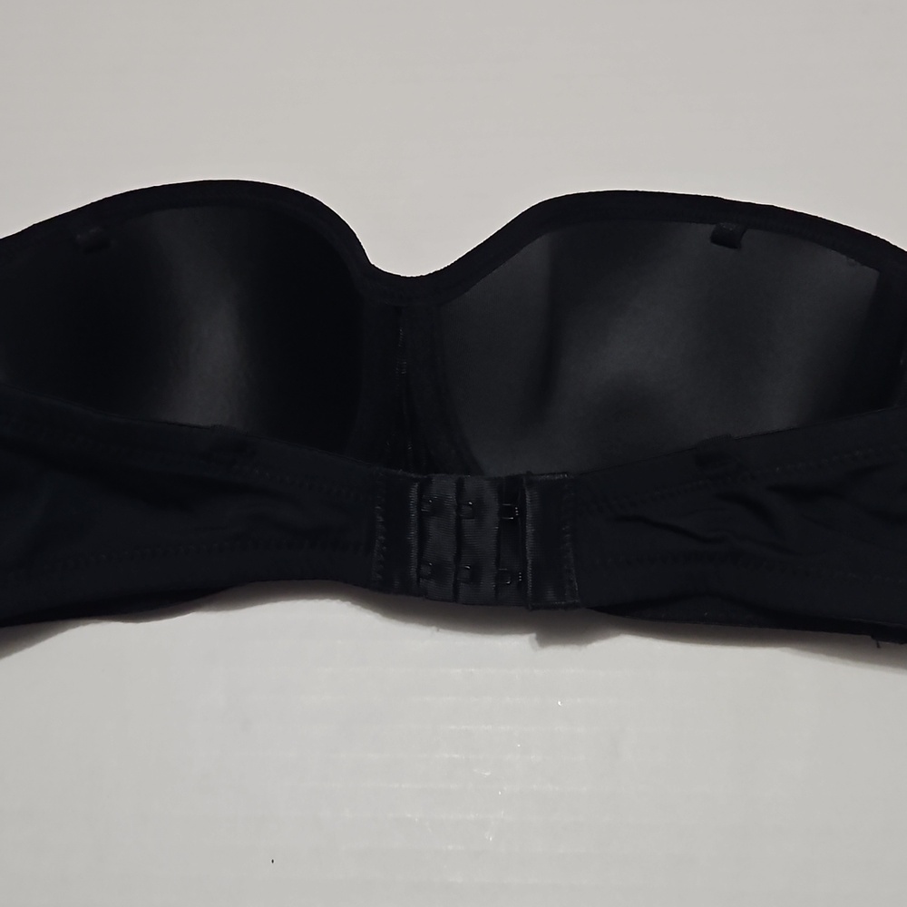 Black Strapless Padded Underwire Bra Size S - Picture 4 of 9